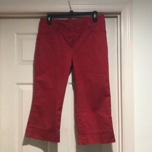 Red capris